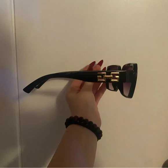 Sunglasses - Picture 1 of 2